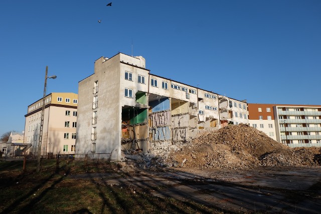 Akademik przy ul. Krakowskiej przechodzi do historii. Powstaną tu bloki i hotel