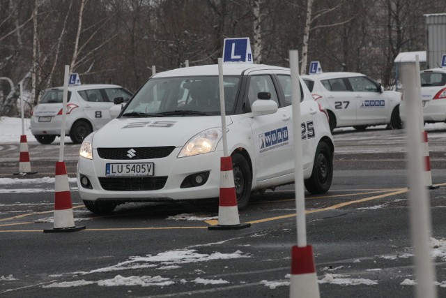 Egzaminatorzy z Łodzi zgodzili się zamienić etaty na 3/4 etatu. To nie wystarczyło, dlatego WORD szuka sposobów na zarobek organizując kursy