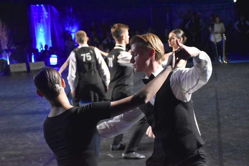 Tancerze z całej Polski w Malborku rywalizowali o Muszlę Bałtyku. Po raz dziewiętnasty odbył się konkurs tańców polskich