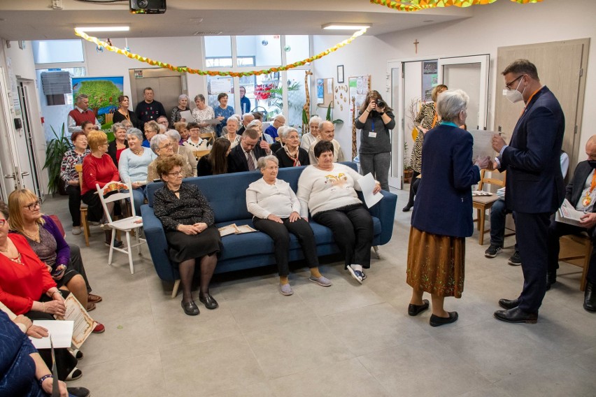 Na takie miejsce długo tu czekano. Dwa lata Dziennego Domu Senior+ w Myślenicach [ZDJĘCIA]