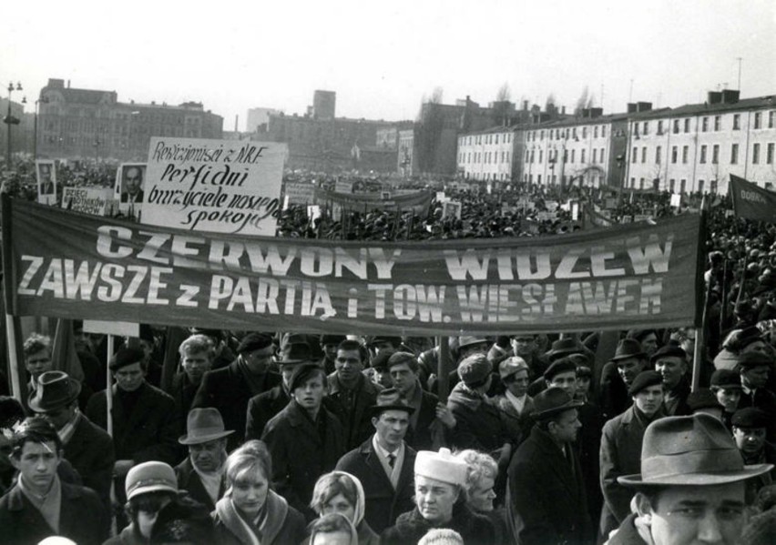 To jedna z nich na Placu Zwycięstwa