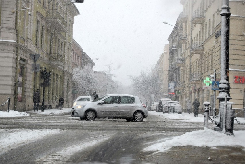 Lublin zasypany śniegiem. Czekamy na Wasze zdjęcia!