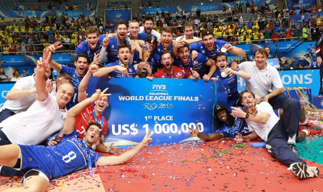W ubiegłym sezonie główną nagrodę za zwycięstwo w Lidze Światowej odebrała reprezentacja Francja