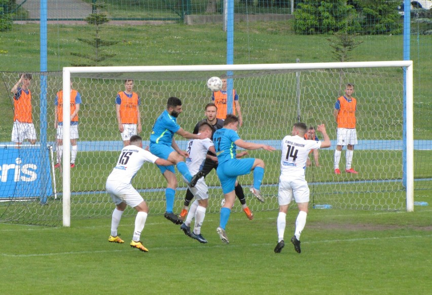 Olimpia Zambrów - Czarni Czarna Białostocka 11:0