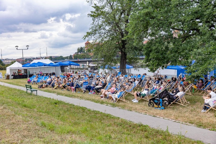 Na początek wakacji u stóp Wawelu rozłożyło się kino z...