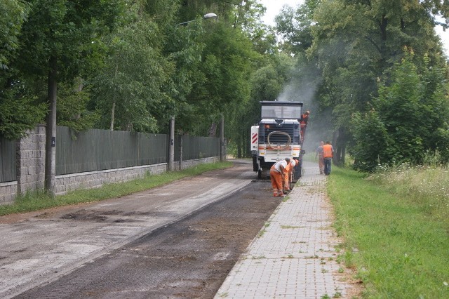 Trwa generalna przebudowa drogi w Mariówce. To tylko jedna z kilku ważnych inwestycji drogowych, jakie są prowadzone w gminie Przysucha.