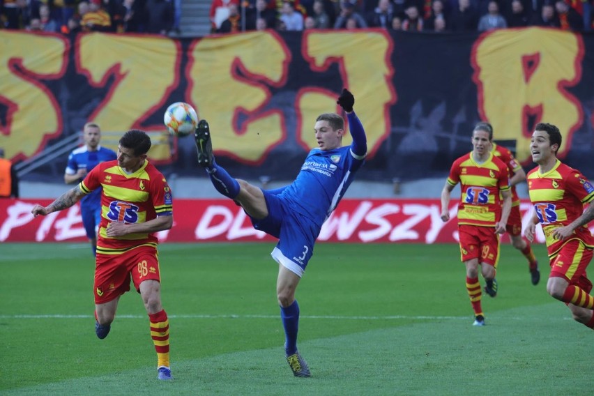 Jagiellonia pokonała Miedź 2:1 i awansowała do finału...