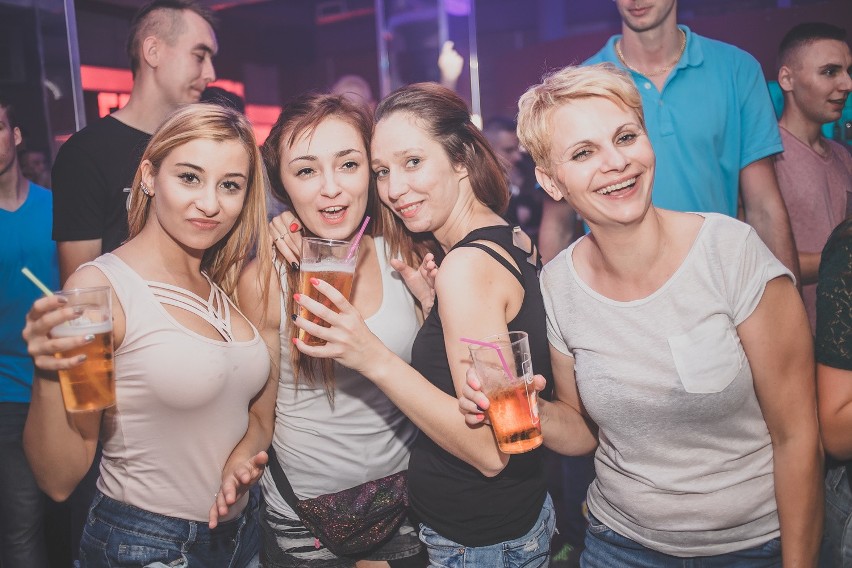 Facebook party w klubie Capitol w Sypniewie (zdjęcia)