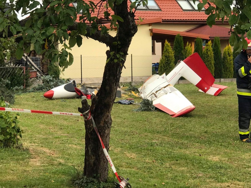 Wypadek szybowca w Krośnie. Zdjęcia otrzymaliśmy od...