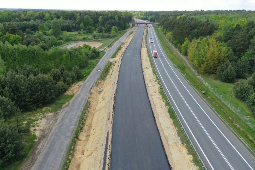Budowa drogi ekspresowej S1 od Podwarpia do Pyrzowic....