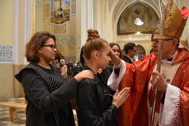 Bierzmowanie w parafii pw. św. Stanisława i Męczennika w Myszkowie