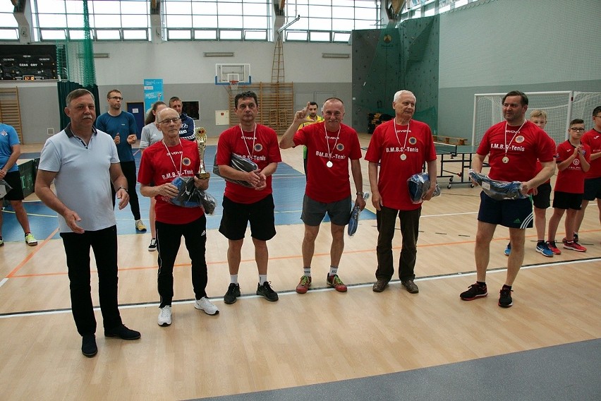 Amatorska Liga Tenisa Stołowego w Skarżysku-Kamiennej dokończona. Poznaliśmy mistrza pierwszej edycji ligi