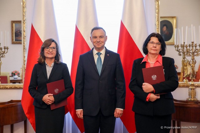 Prezydent Andrzej Duda powołał w skład Krajowej Rady Radiofonii i Telewizji Marzenę Paczuską–Tętnik oraz Hannę Karp.
