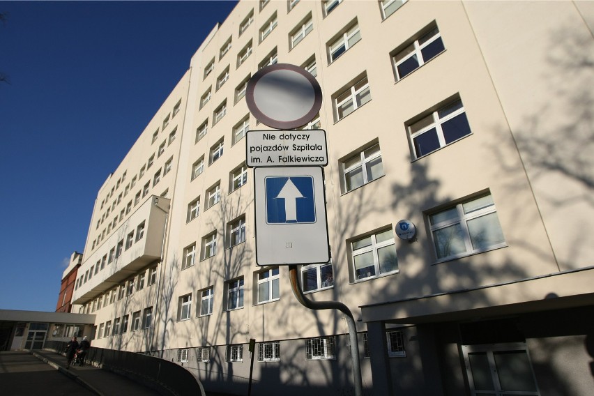 Rząd zamknie aż trzy wrocławskie szpitale?