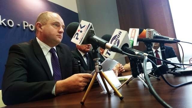 Marszałek Piotr Całbecki chce utworzenia okrągłego stołu do spraw transportu w regionie