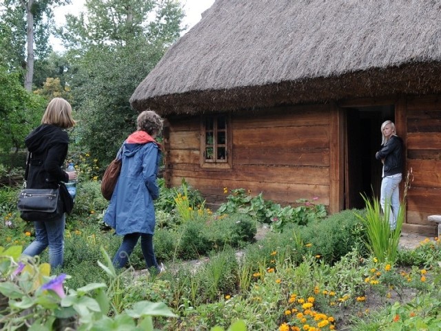 w niedzielę zaprasza na imprezę "Żywy Skansen"