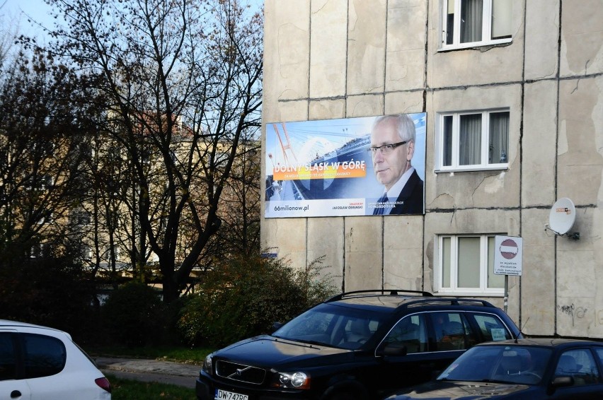 Wrocław: Wojna na billboardy we Wrocławiu. Marszałek...