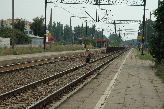 Nawet z małymi dziećmi na ręku niektórzy ryzykują