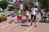 Przasnyszanie pobili rekord Guinnessa! Stworzyli najdłuższy papierowy łańcuch [ZDJĘCIA, WIDEO]