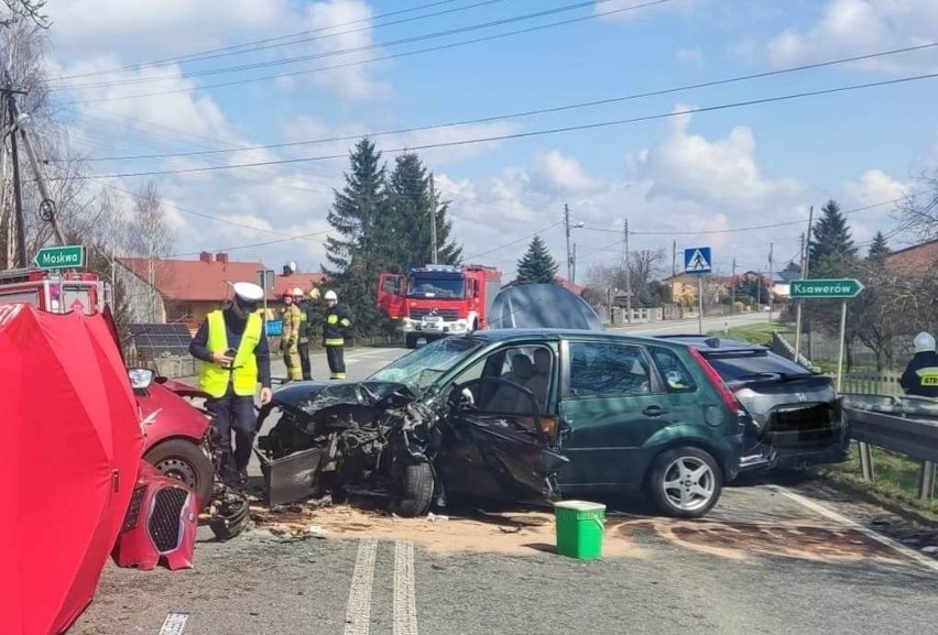 Śmiertelny wypadek ma drodze krajowej 72 koło Łodzi.