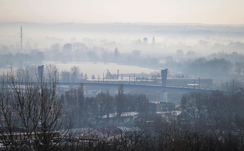 Do Krakowa wraca smog, choć do zimy jeszcze daleko
