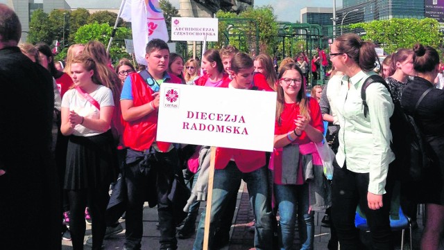 W Ogólnopolskim Zjeździe Szkolnych Kół Caritas wzięło udział 15 wolontariuszy z radomskiej Caritas. Zjazd odbył się w weekend w Rzeszowie.  