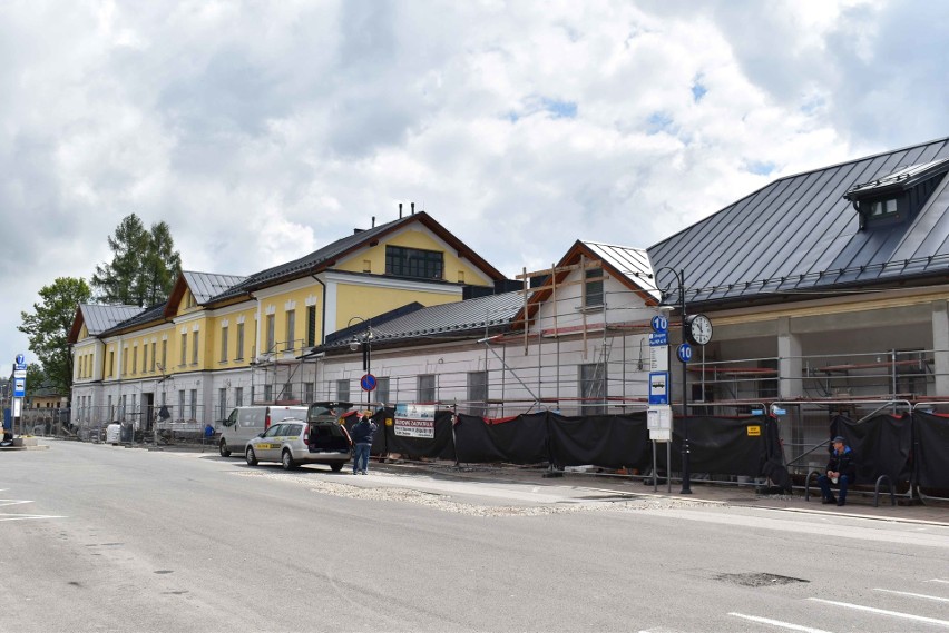 Remont budynku dworca kolejowego w Zakopanem dobiega końca