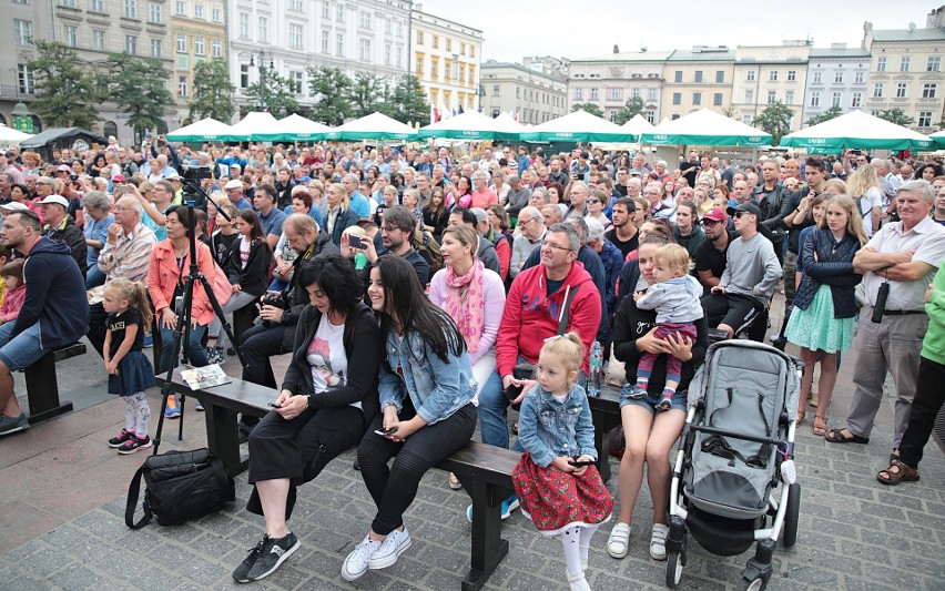 Pokazy i smakołyki od "Bratanków" czyli węgierski dzień na targach ludowych