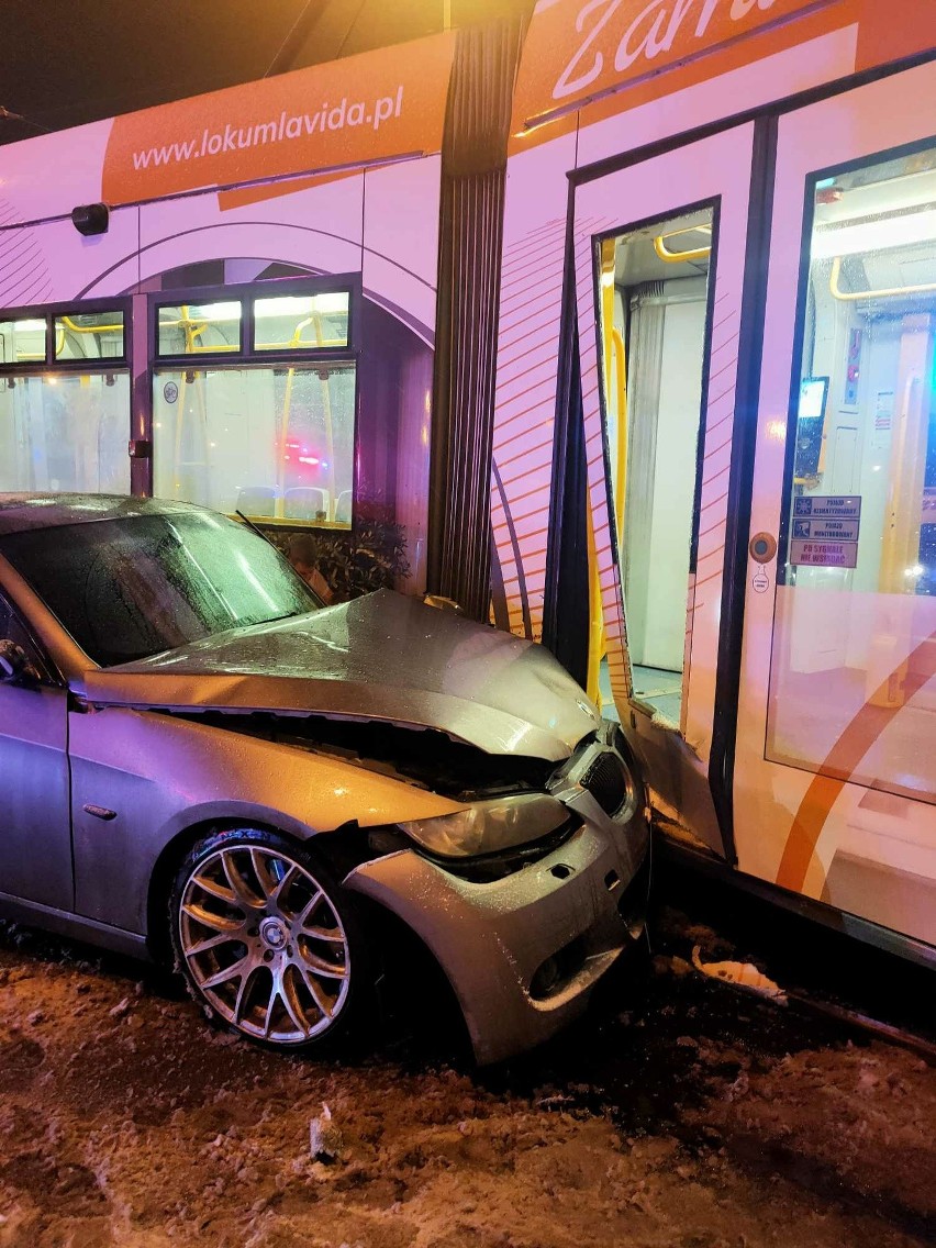 W sobotę (2 grudnia) we Wrocławiu na Gaju doszło do wypadku....