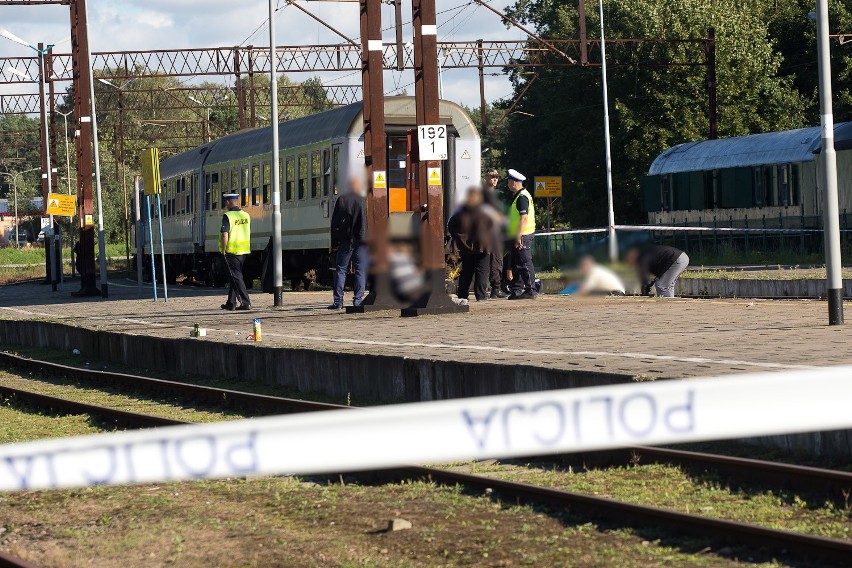 Wypadek na torach w Ustce. Nie żyje młody mężczyzna.