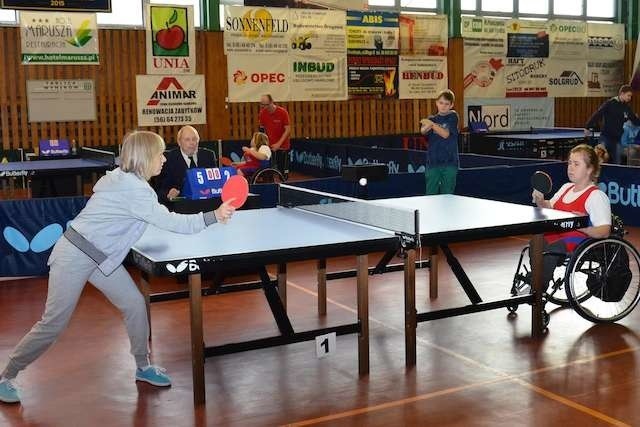 Zawody sportowe niepełnosprawnychZawody sportowe niepełnosprawnych 2015 - tenis stołowy