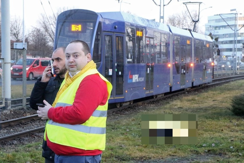 Śmiertelny wypadek na Bałtyckiej. Kobieta zginęła potrącona...