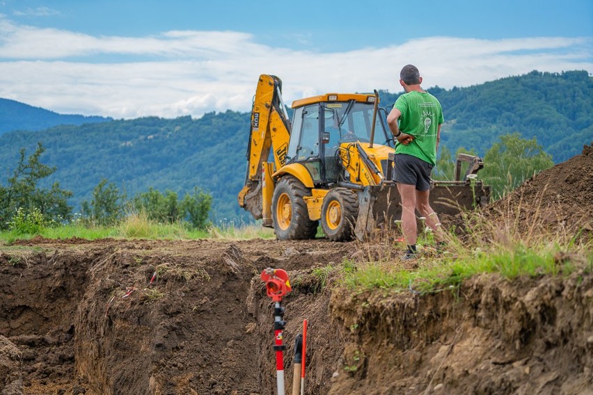 Maszkowice. Archeolodzy powrócili na Górę Zyndrama. Odkopują fragmenty tajemniczej warowni [ZDJĘCIA]