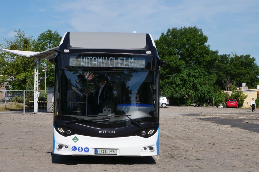 Do Chełma przyjechał wyjątkowy autobus napędzany wodorem. Zobacz zdjęcia