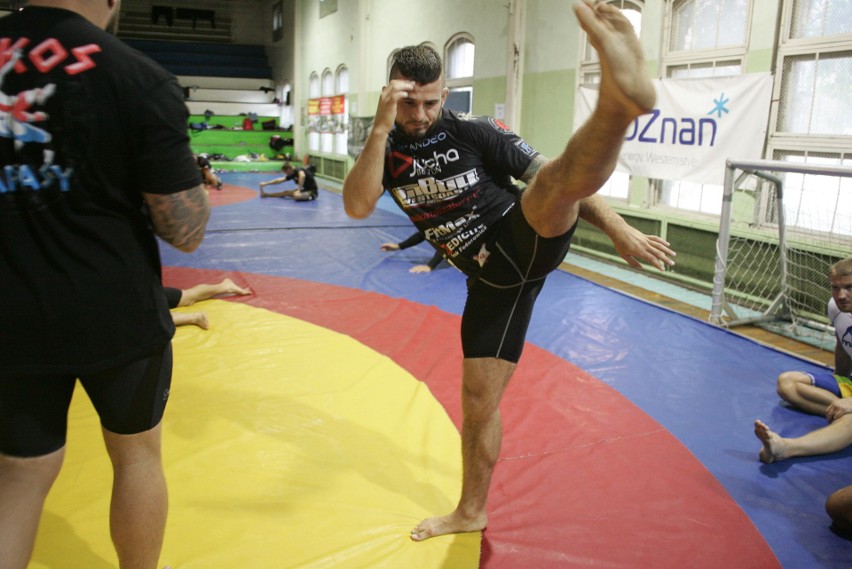 Kibice sportów walki zastanawiają się w jakiej formie wróci...