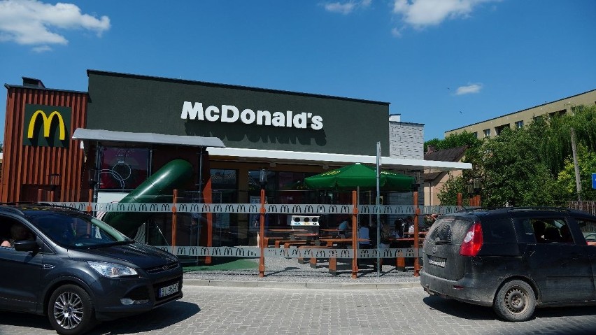 Otwarcie restauracji McDonalds w Bielsku Podlaskim przyciągnęło tłumy mieszkańców [ZDJĘCIA]