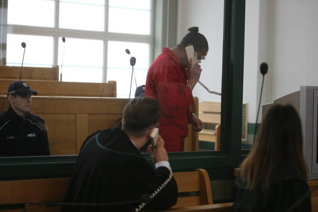 4 kwietnia: przed Sądem Okręgowym w Katowicach drugi dzień trwa proces przeciwko Mouradowi T. 