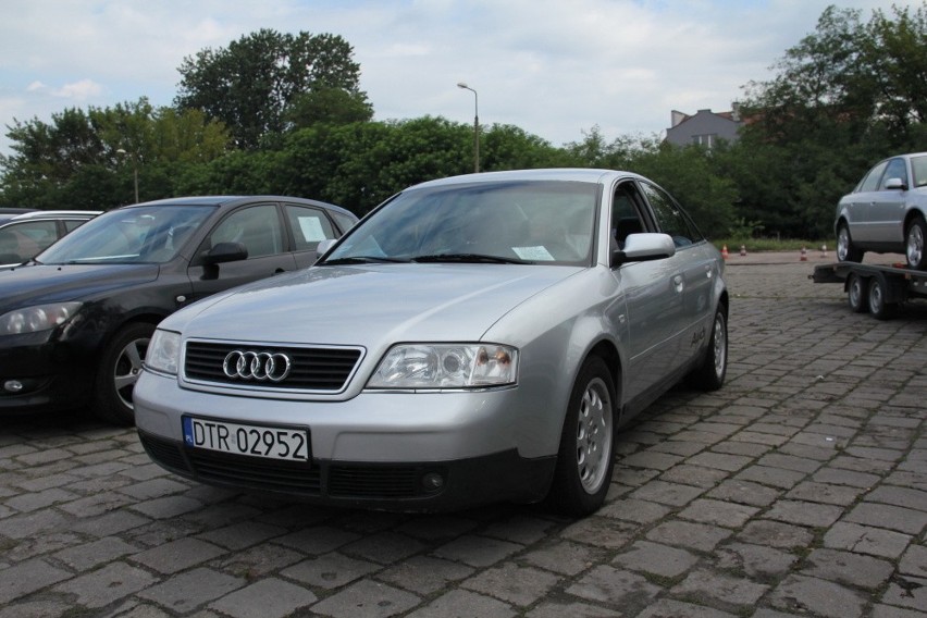 Audi A6, 2001 r., 1,9 TDI, klimatronic, elektryczne szyby i...