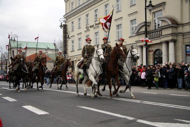 Uroczystości na pl. Litewskim z okazji Narodowego Święta Niepodległości