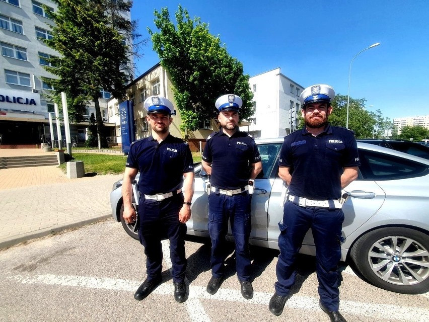 Policjanci z białostockiej drogówki eskortowali rodzącą...