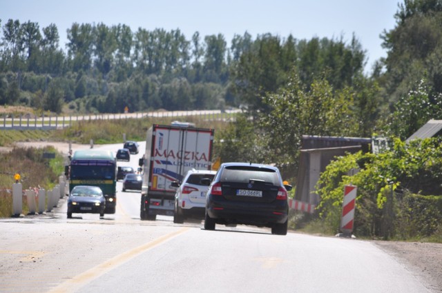 ten weekend należy spodziewać się większego natężenia ruchu na trasie numer 7. To zdjęcie wykonaliśmy w piątek popołudniu na obwodnicy Szydłowca.