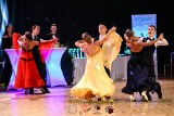 Ogólnopolski Turniej Tańca Towarzyskiego O Złote Jabłko w Warce. Była zacięta rywalizacja. Zobacz zdjęcia