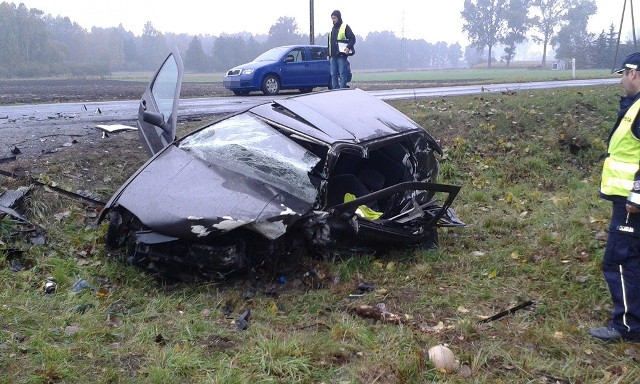 Śmiertelny wypadek w miejscowości Świdwie w powiecie sępoleńskim. Nie żyje 51-latek