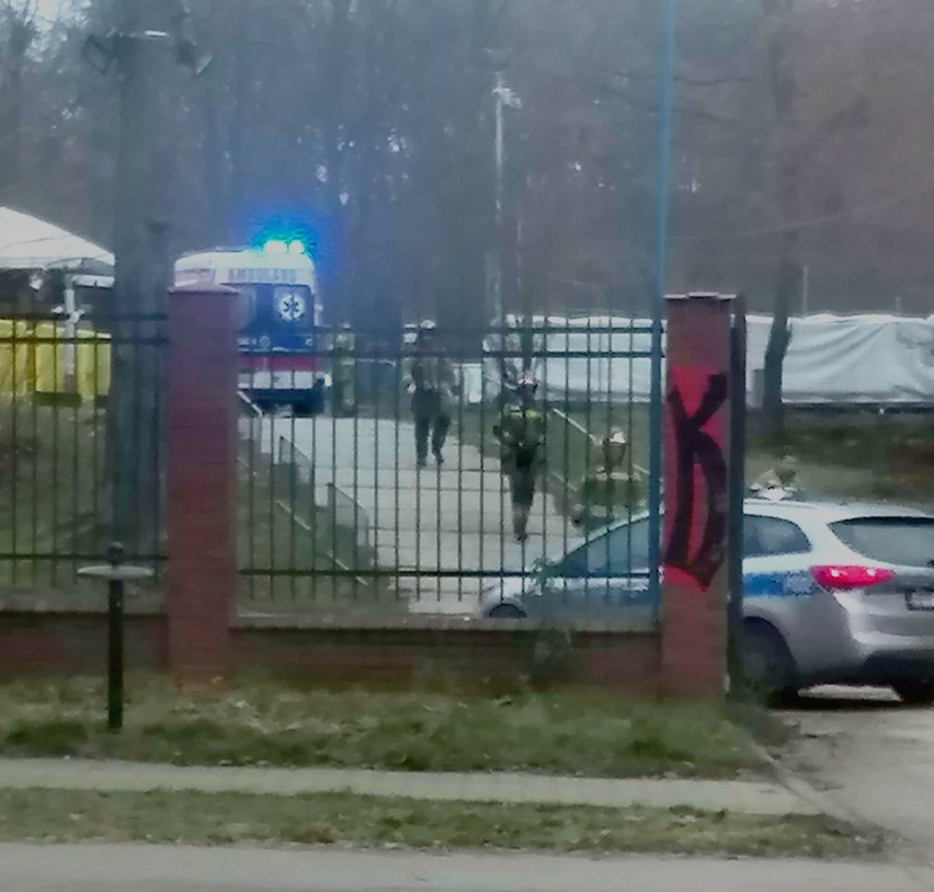 Wypadek na terenie pływalni w parku Kachla w Bytomiu. Strażacy udzielali pierwszej pomocy