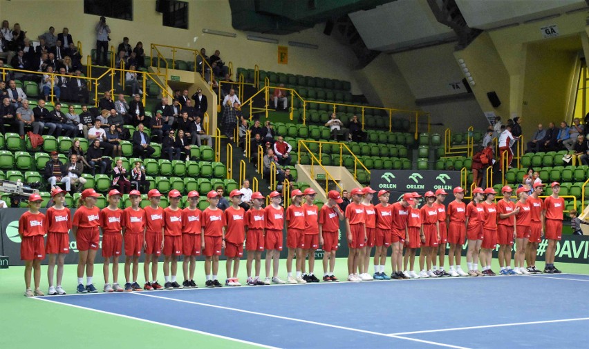 W piątek, 16 września, w hali widowiskowo-sportowej w...