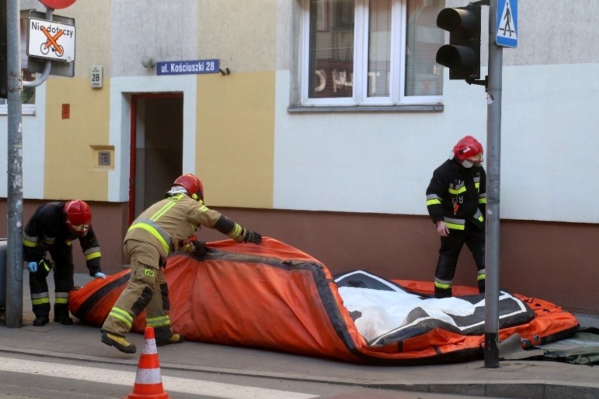 W centrum Wrocławia kobieta próbowała popełnić samobójstwo