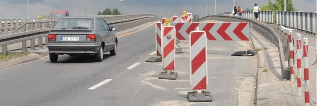 To już nieaktualne. Od dziś wiadukt przejezdny jest na całej szerokości