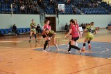 Szczypiornistki Pre Zero APR Radom walczyły ile sił, ale lepsze okazały się piłkarki ręczne Suzuki Korony Handball Kielce. Zobacz zdjęcia