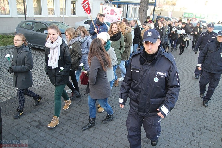 Ulicami Włocławka przeszedł w czwartek marsz kończący...