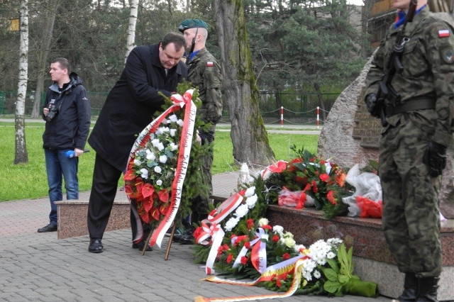 Zbrodnia Katyńska. Obchody 74 rocznicy (zdjęcia, wideo)